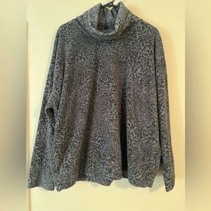 Old Navy leopard print fleece turtleneck!